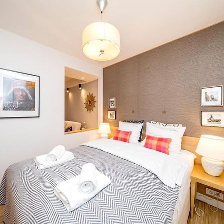 ורשה Golden Apartment With Air Condition By Your Freedom מראה חיצוני תמונה