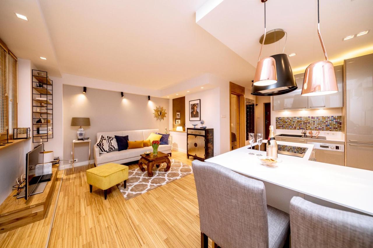 ורשה Golden Apartment With Air Condition By Your Freedom מראה חיצוני תמונה